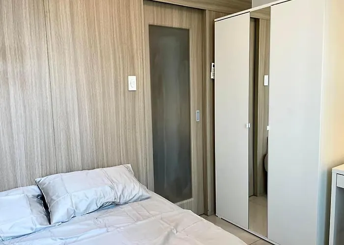 Shore Residences Aparthotel 4*